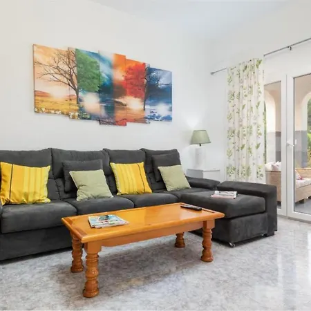 Navarro Villa *